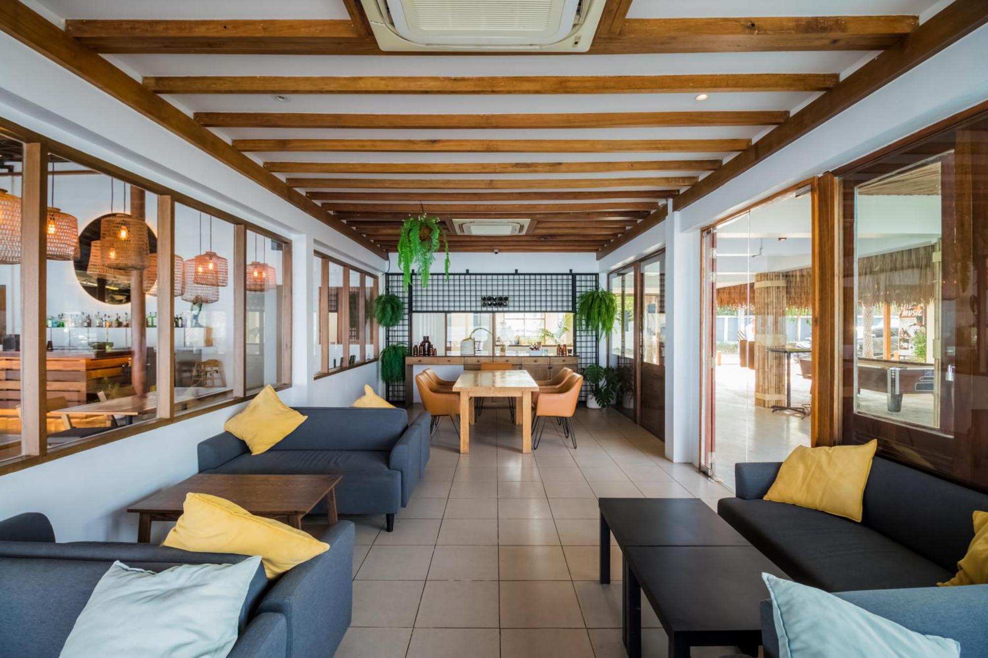 Sea Sun Bed & Beyond Hotel Bang Rak Beach  Bagian luar foto